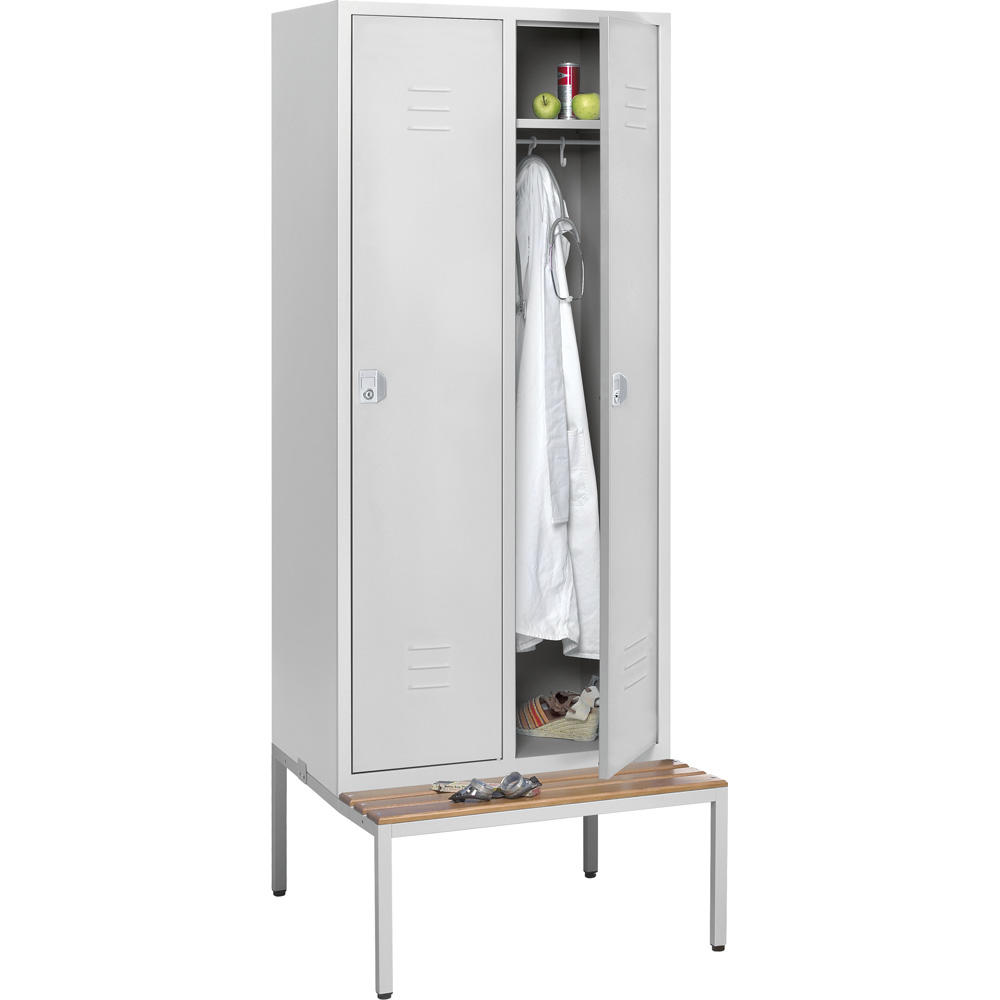 Stalen garderobekast SYSTEM SP2 met zitbank | lichtgrijs RAL 7035 | met ondergebouwde zitbank, houten latten | 400 | cilinderslot