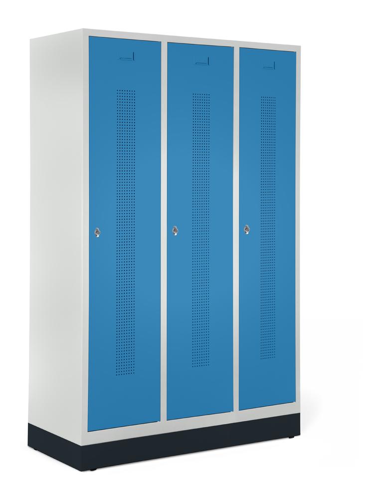 Garderobekasten SYSTEEM SP1 met sokkel | lichtblauw RAL 5012 | met sokkel | 400 | cilinderslot