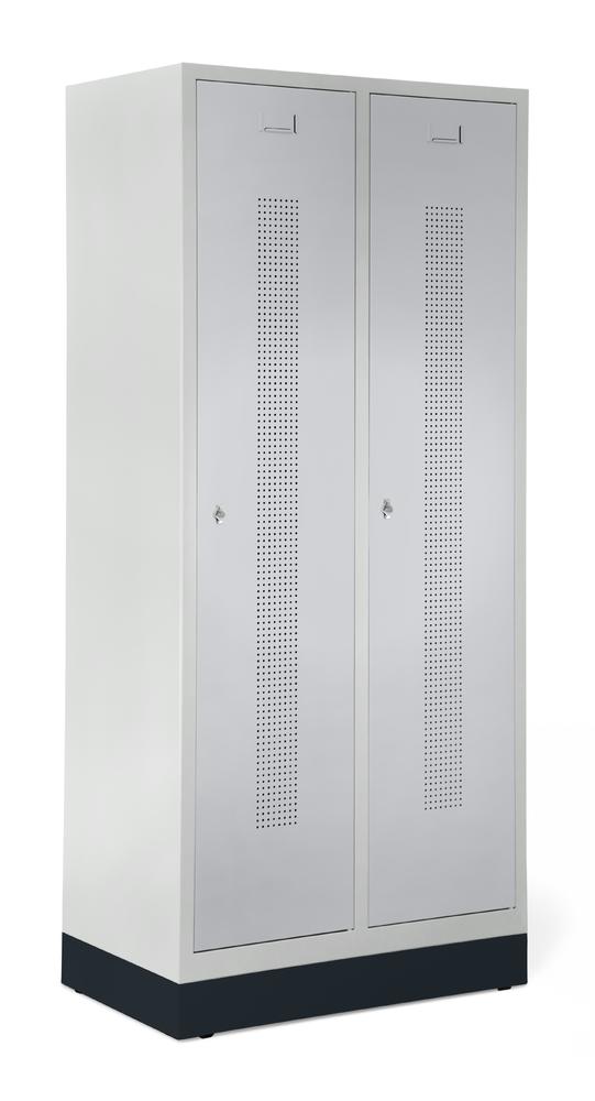 Garderobekasten SYSTEEM SP1 met sokkel | aluzilver RAL 9006 | met sokkel | 400 | cilinderslot