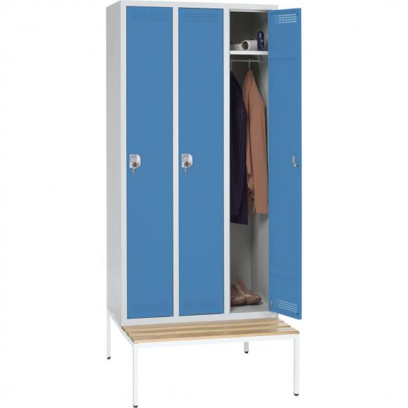 Metalen garderobekast SP PROFI met zitbank lichtblauw RAL 5012 | 300 | 3 | cilinderslot | met ondergebouwde zitbank, houten latten