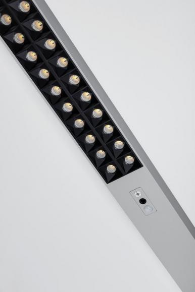 Staande LED-lamp van aluminium, tafelopbouwlamp zwart